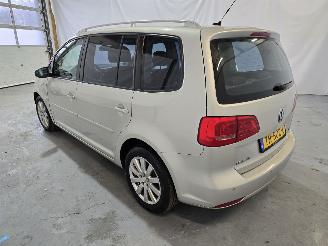Volkswagen Touran 2.0 TDI Highline BlueMotion 7p. picture 5