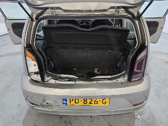 Volkswagen Up! 1.0 BMT take up! picture 17