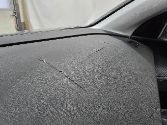 Peugeot 3008 1.2 PureTech Active picture 13