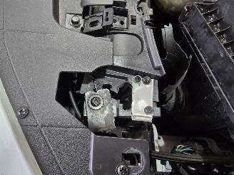 Ford Fiesta 1.0 EcoB.Hy. Tit. picture 14