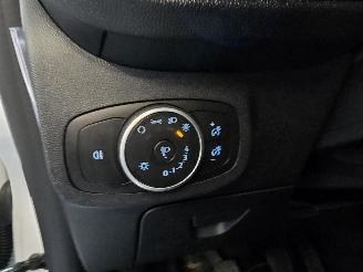 Ford Fiesta 1.0 EcoB.Hy. Tit. picture 26