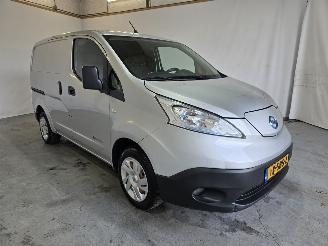 Vaurioauto  passenger cars Nissan Nv200 e-NV200 -  Visia 2016/7
