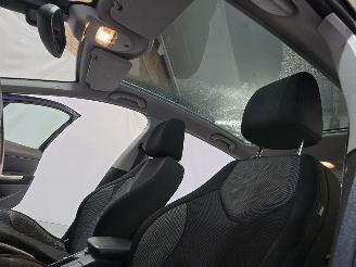 Peugeot 308 1.6 VTi Signature picture 26