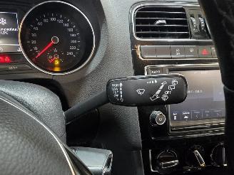 Volkswagen Polo 1.2 TSI Comfortline Business R picture 26