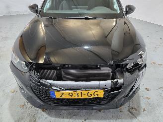 Peugeot 208 1.2 PureTech 100 Allure picture 9