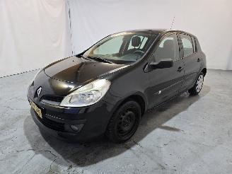 Renault Clio 1.2-16V Special Line picture 3