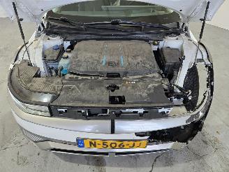 Hyundai Ioniq Lounge 73kWh picture 14