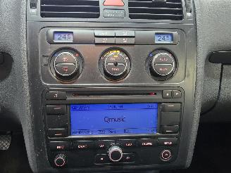 Volkswagen Touran 1.6-16V FSI Optive I picture 24