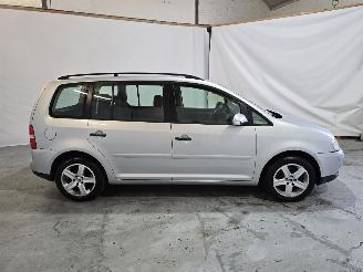 Volkswagen Touran 1.6-16V FSI Optive I picture 8