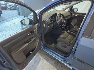 Volkswagen Touran 1.4 TSI Cross picture 15