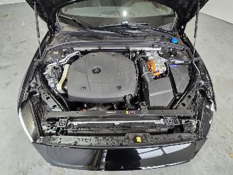 Volvo V-60 2.0 T6 Plug-in hybrid AWD Plus Dark picture 18