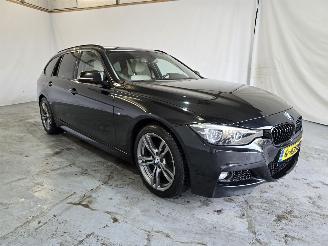 Damaged car BMW 3-serie Touring 318i M Sport Corporate Lease 2019/11