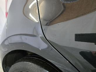 Peugeot 108 1.2 VTi Allure picture 12