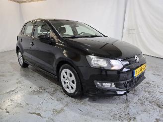 uszkodzony samochody osobowe Volkswagen Polo 1.2 TDI BlueMotion 2013/12