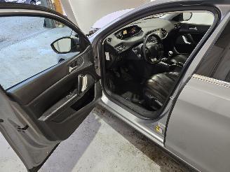 Peugeot 308 SW 1.6 BlueHDI Blue Lease Executive Pack picture 19