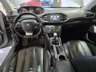 Peugeot 308 SW 1.6 BlueHDI Blue Lease Executive Pack picture 22