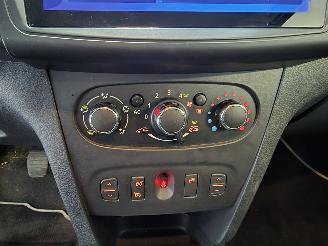 Dacia Sandero 0.9 TCe Stepway Lauréate picture 32