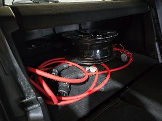 Peugeot e-2008 EV GT 54 kWh picture 22