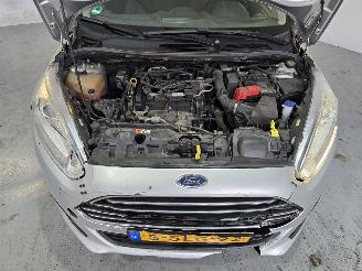 Ford Fiesta 1.0 Titanium picture 14