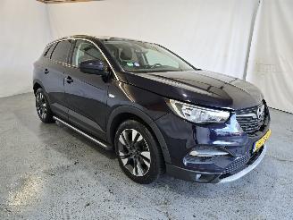 Schadeauto Opel Grandland X 1.6 Turbo Innovation 2019/4