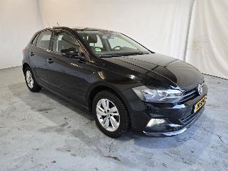Schadeauto Volkswagen Polo 1.0 TSI Beats 2018/11