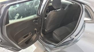 Renault Clio 1.0 TCe Zen picture 25