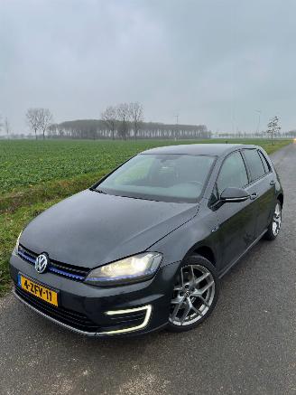 Voiture accidenté Volkswagen Golf GTE 1.4 Hybride 2015/1