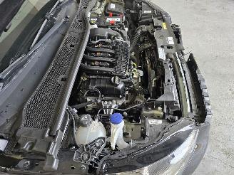 Peugeot 208 1.2 PT picture 15