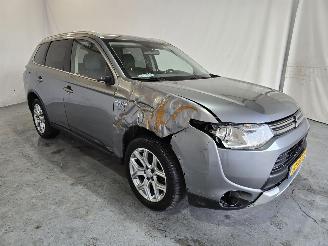 krockskadad bil auto Mitsubishi Outlander 2.0 Phev Business 2015/8