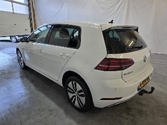 Volkswagen Golf E-Golf picture 5