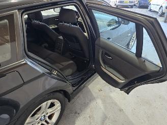 BMW 3-serie 320i picture 12