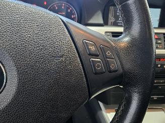 BMW 3-serie 320i picture 24