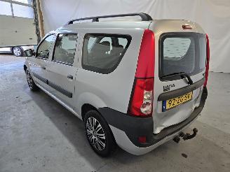 Dacia Logan 1.6 Lauréate picture 5