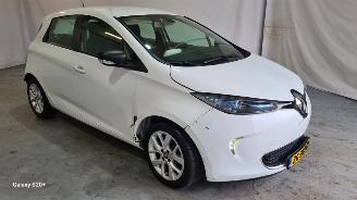 Damaged car Renault Zoé R90 Life 41 kWh 2019/5