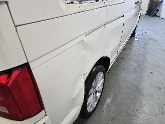 Volkswagen Transporter 2.0 TDI L2H1 Economy picture 11