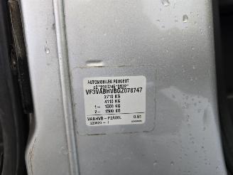 Peugeot Expert TRAVELLER 1.6 BlueHDi Bus Long picture 17