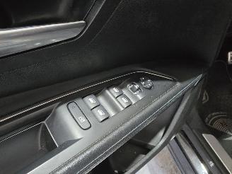 Peugeot 5008 1.2 PureTech Crossway Avantage picture 30
