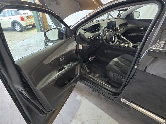 Peugeot 5008 1.2 PureTech Crossway Avantage picture 27