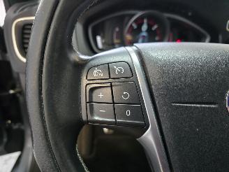 Volvo V-40 2.0 D2 R-Design Business picture 32