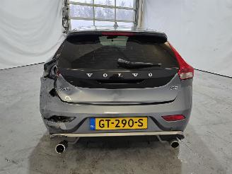 Volvo V-40 2.0 D2 R-Design Business picture 6