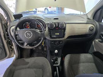 Dacia Lodgy 1.2 TCe Prestige 5p picture 22