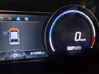 Kia e-Niro ExecutiveLine 64 kWh picture 17