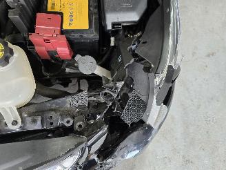 Opel Karl / VIVA 1.0 ecoFLEX 120 Jaar Edition picture 13