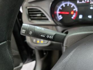 Opel Karl / VIVA 1.0 ecoFLEX 120 Jaar Edition picture 26