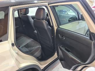 Suzuki Vitara 1.4 hynrid picture 16