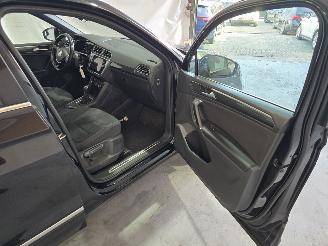 Volkswagen Tiguan 1.4 TSI ACT Highline Business R picture 19