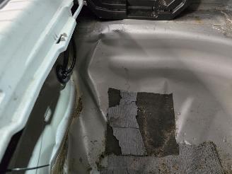 Toyota Prius 1.8 Executive picture 16