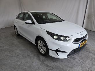 uszkodzony samochody osobowe Kia Ceed 1.0 T-GDi DynamicLine 2022/1