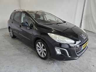 uszkodzony samochody osobowe Peugeot 308 SW 1.6 THP Allure 7p 2013/2