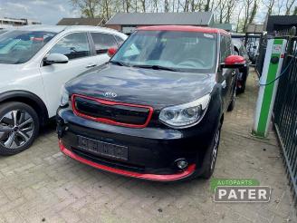 Coche siniestrado Kia Soul Soul II (PS), MPV, 2014 / 2018 EV 2015/12